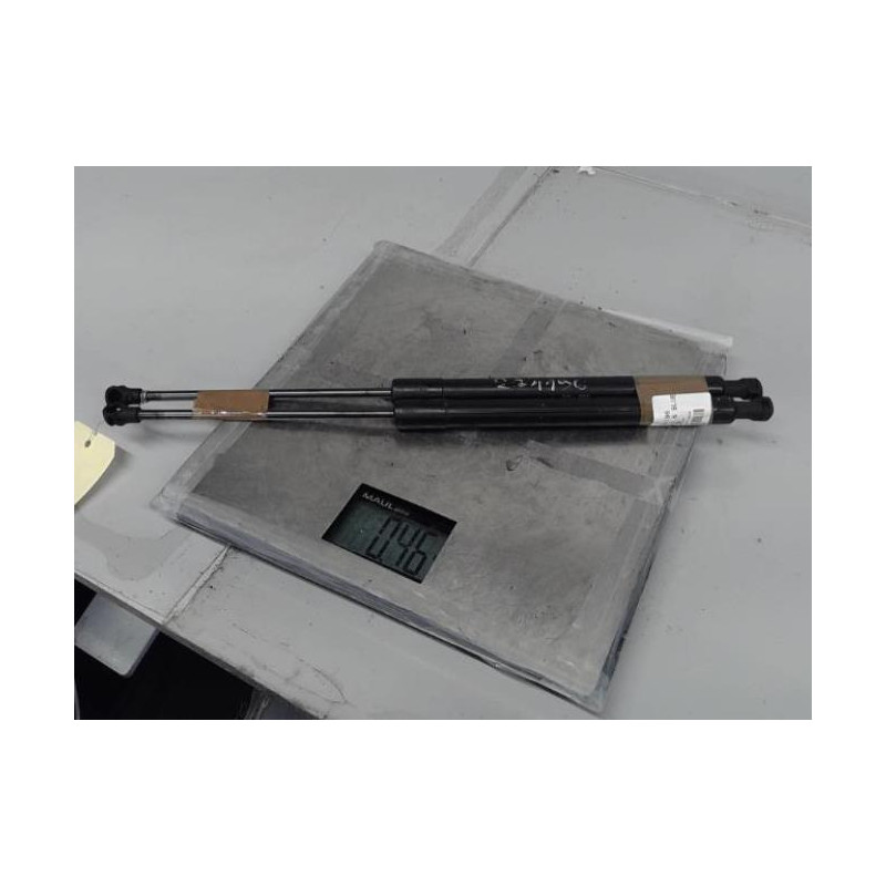 Verin de coffre PEUGEOT 208 1