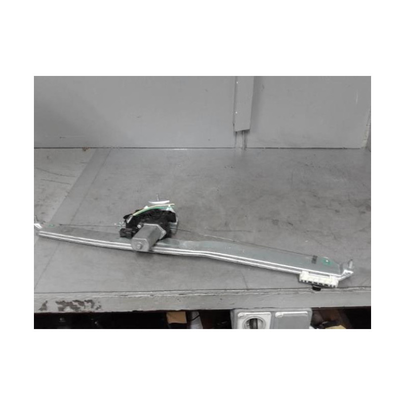 Moteur leve vitre avant droit RENAULT TRAFIC 3 COURT