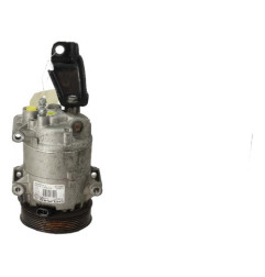 Compresseur clim RENAULT SCENIC 2 Photo n°2