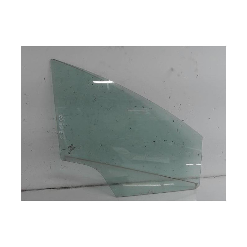 Vitre avant droit PEUGEOT 3008 1