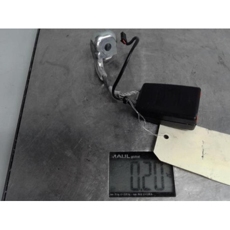 Attache ceinture arriere droit BMW SERIE 5 F10