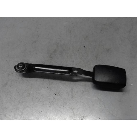 Attache ceinture avant gauche RENAULT GRAND SCENIC 2