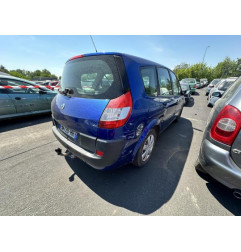 Attache ceinture avant gauche RENAULT GRAND SCENIC 2 Photo n°7