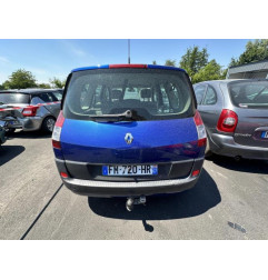 Attache ceinture avant gauche RENAULT GRAND SCENIC 2 Photo n°8