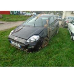 Anti brouillard arriere gauche FIAT PUNTO 3 Photo n°5