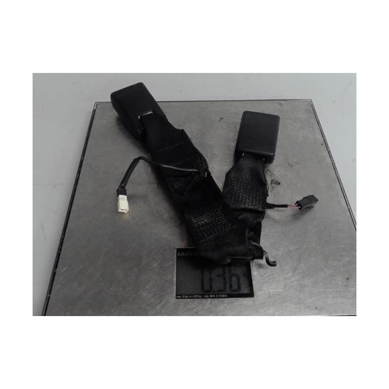 Attache ceinture arriere droit BMW SERIE 1 F21