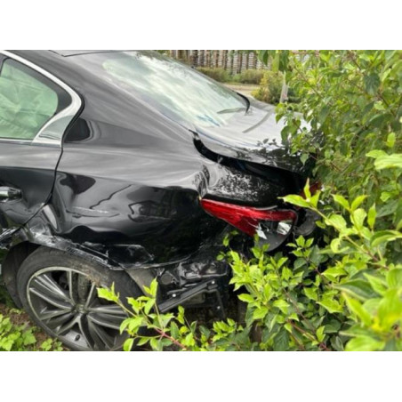 Pont (propulsion) INFINITI Q50 Photo n°1