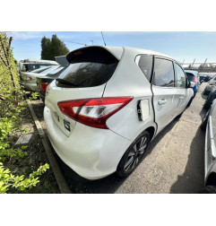 Attache ceinture avant gauche NISSAN PULSAR Photo n°14