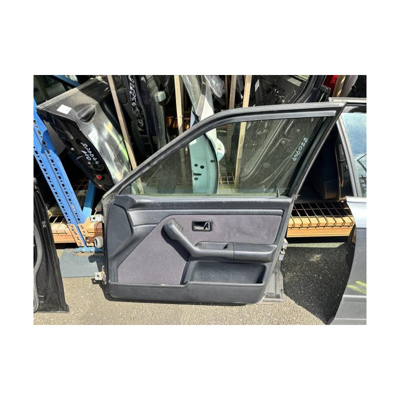 Porte avant droit AUDI 80 3
