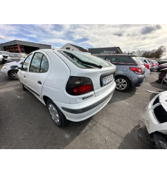 Demarreur RENAULT MEGANE 1 Photo n°12