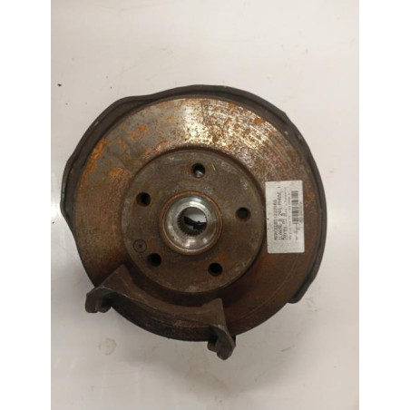Moyeu avant droit MERCEDES CLASSE B 246