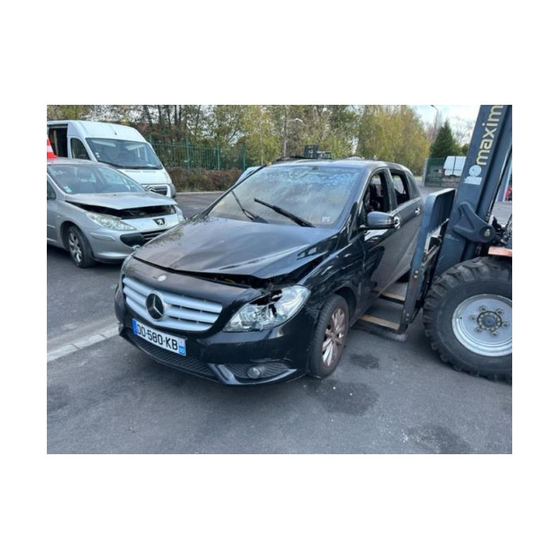 Moyeu avant droit MERCEDES CLASSE B 246 Photo n°3