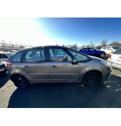 Couvercle de distribution CITROEN C4 PICASSO 1 Photo n°8