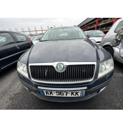 Feu arriere principal gauche (feux) SKODA OCTAVIA 2 Photo n°9