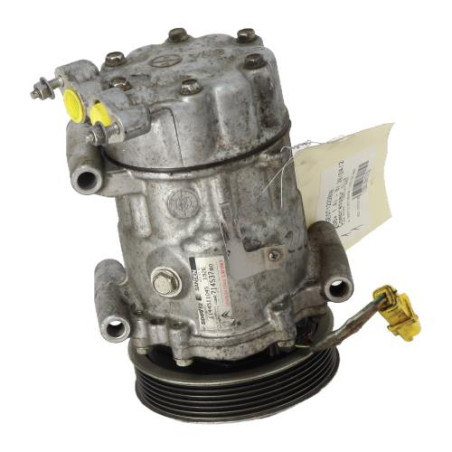 Compresseur clim PEUGEOT 206+ Photo n°1