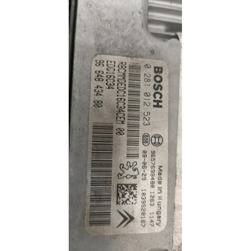Calculateur moteur PEUGEOT 207