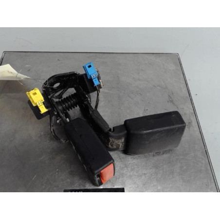 Attache ceinture arriere droit MERCEDES CLASSE B 246 Photo n°1