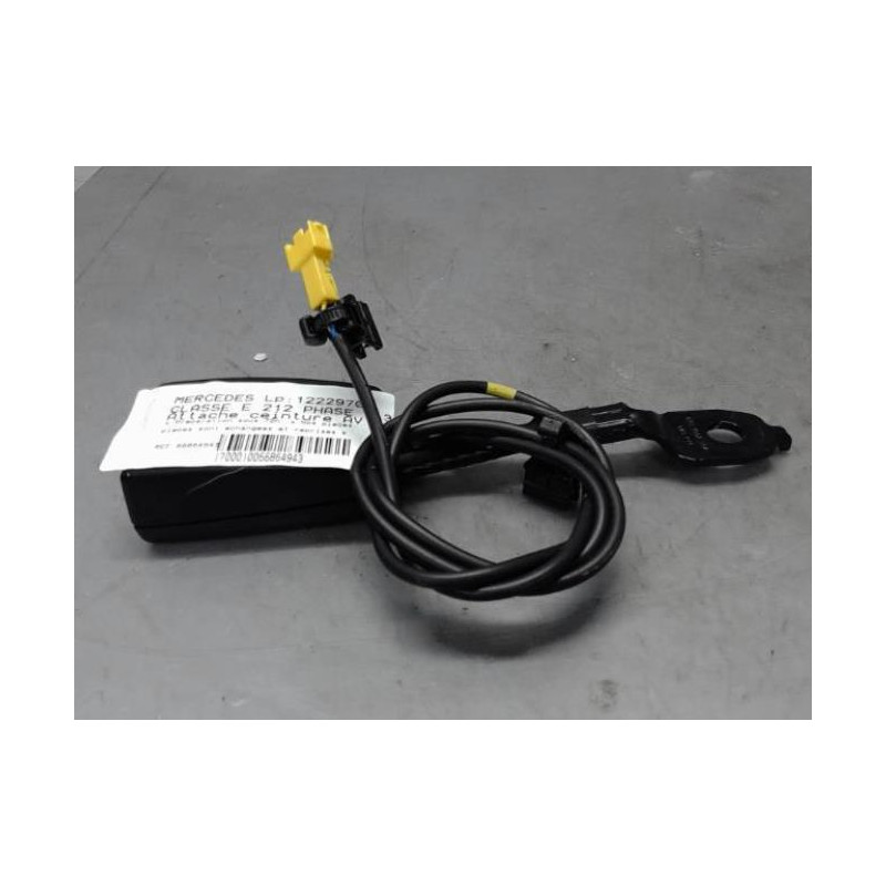 Attache ceinture avant droit MERCEDES CLASSE E 212