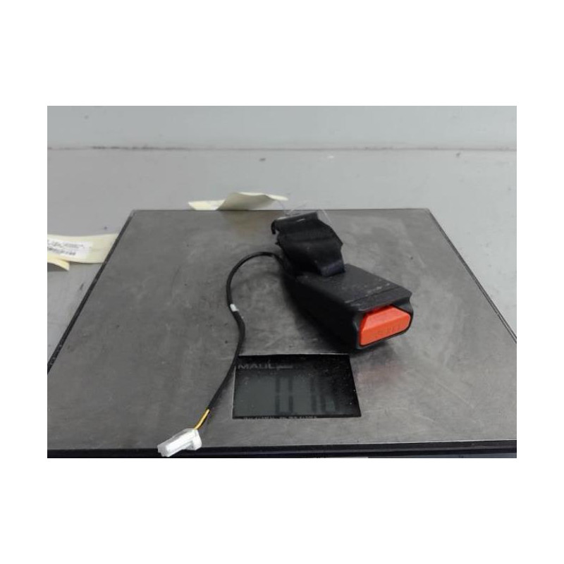 Attache ceinture arriere droit NISSAN JUKE 2