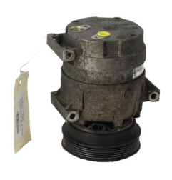 Compresseur clim RENAULT MEGANE 1 Photo n°3