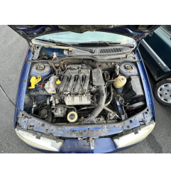 Compresseur clim RENAULT MEGANE 1 Photo n°14