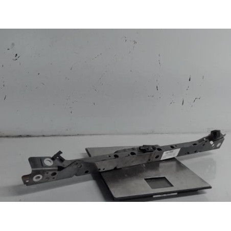 Traverse superieure CHEVROLET CRUZE Photo n°1