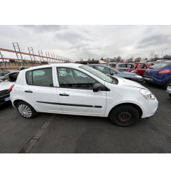 Capot RENAULT CLIO 3 Photo n°12