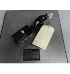 Attache ceinture avant droit HYUNDAI I 10 2