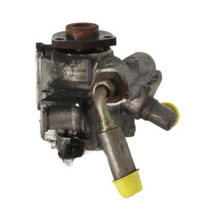 Pompe de direction MERCEDES CLASSE C 203 Photo n°4