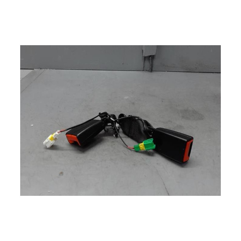 Attache ceinture arriere droit ALFA ROMEO GIULIETTA 2