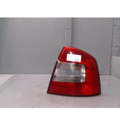Feu arriere principal droit (feux) SKODA OCTAVIA 2 Photo n°1