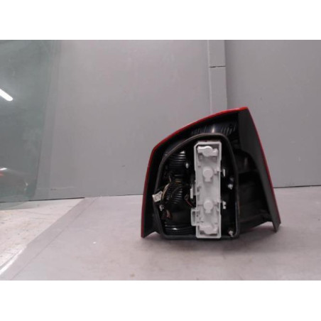 Feu arriere principal droit (feux) SKODA OCTAVIA 2