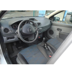 Capot RENAULT CLIO 3 Photo n°6