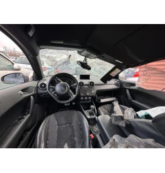 Attache ceinture arriere gauche AUDI A1 1 Photo n°14