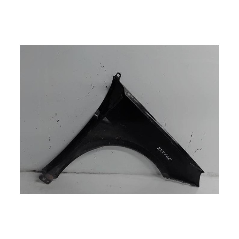 Aile avant gauche MERCEDES CLASSE B 245