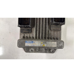 Calculateur moteur OPEL ASTRA J Photo n°7