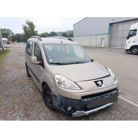 Pare choc arriere PEUGEOT PARTNER 2 Photo n°1