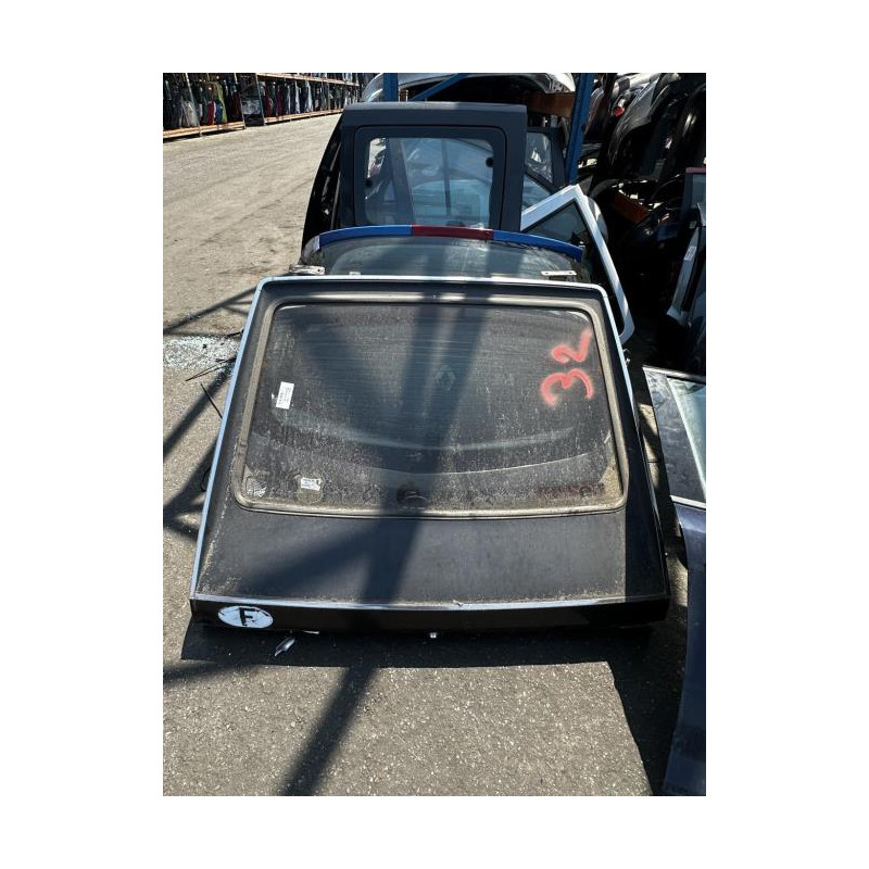 Malle/Hayon arriere RENAULT R30