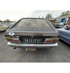 Malle/Hayon arriere RENAULT R30 Photo n°15