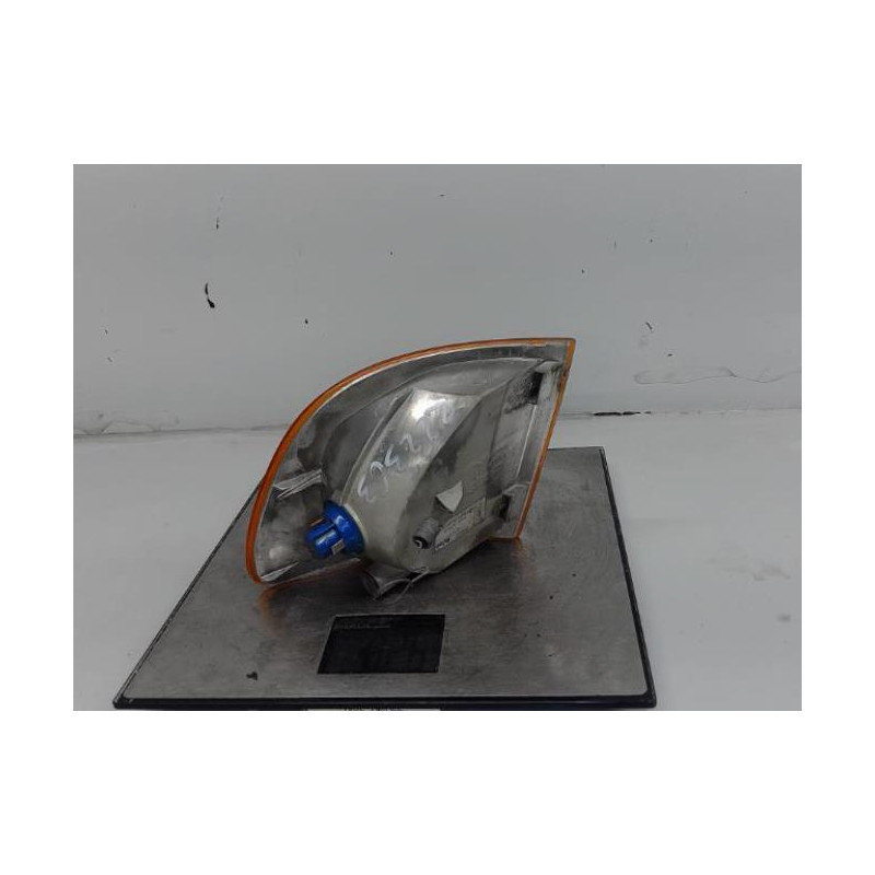 Optique avant secondaire droit (feux)(clignotant) MERCEDES VITO 638