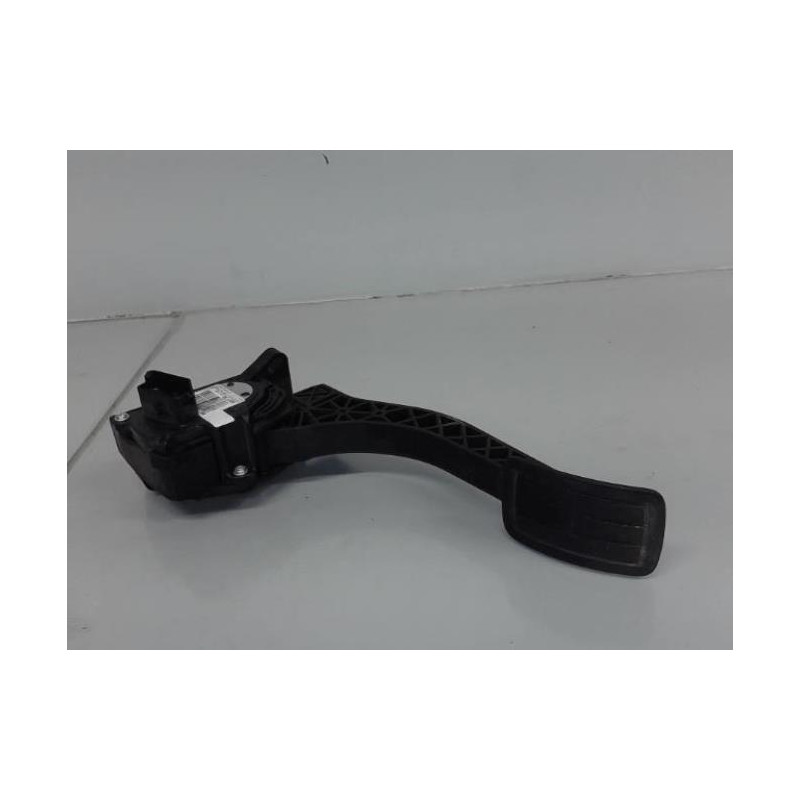 Pedale d'accelerateur PEUGEOT 5008 1