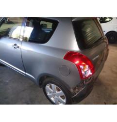 Feu arriere principal droit (feux) SUZUKI SWIFT 3 Photo n°3