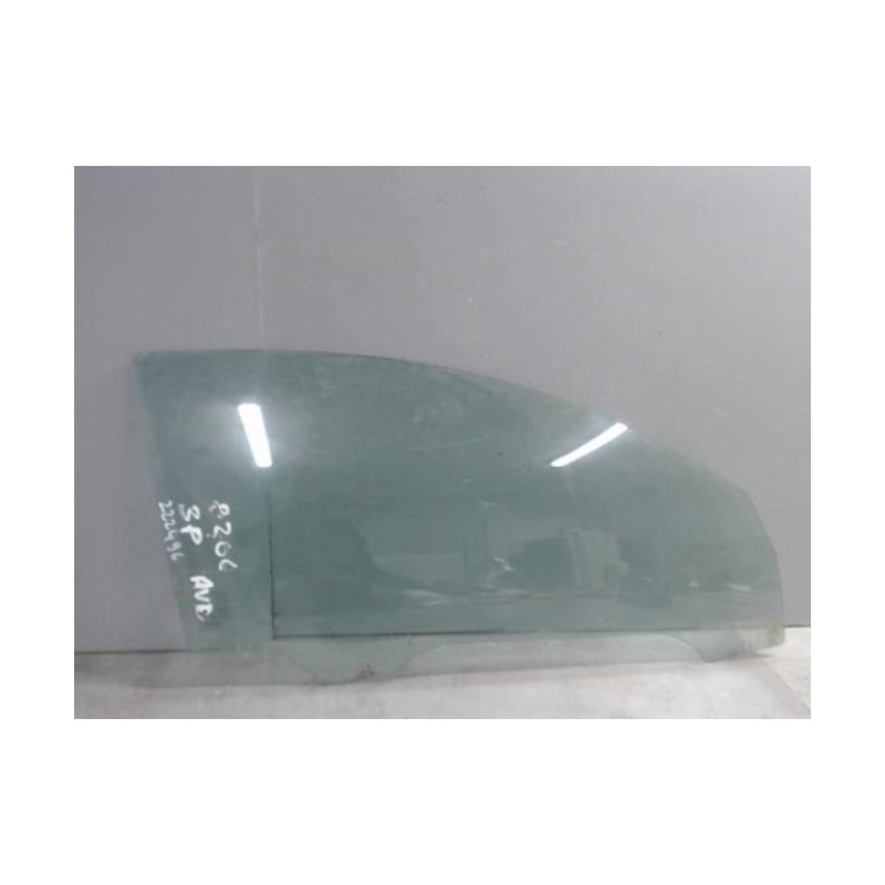 Vitre avant droit PEUGEOT 206