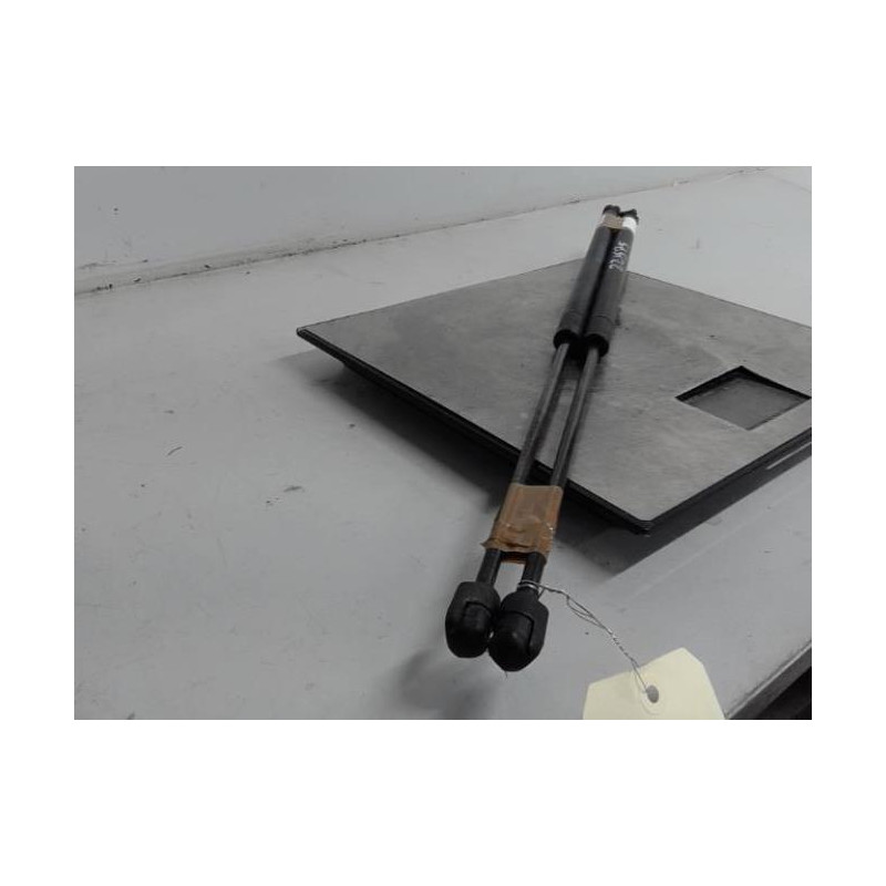 Verin de coffre CITROEN C4 PICASSO 1