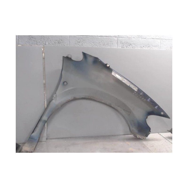 Aile avant gauche CHRYSLER VOYAGER 4