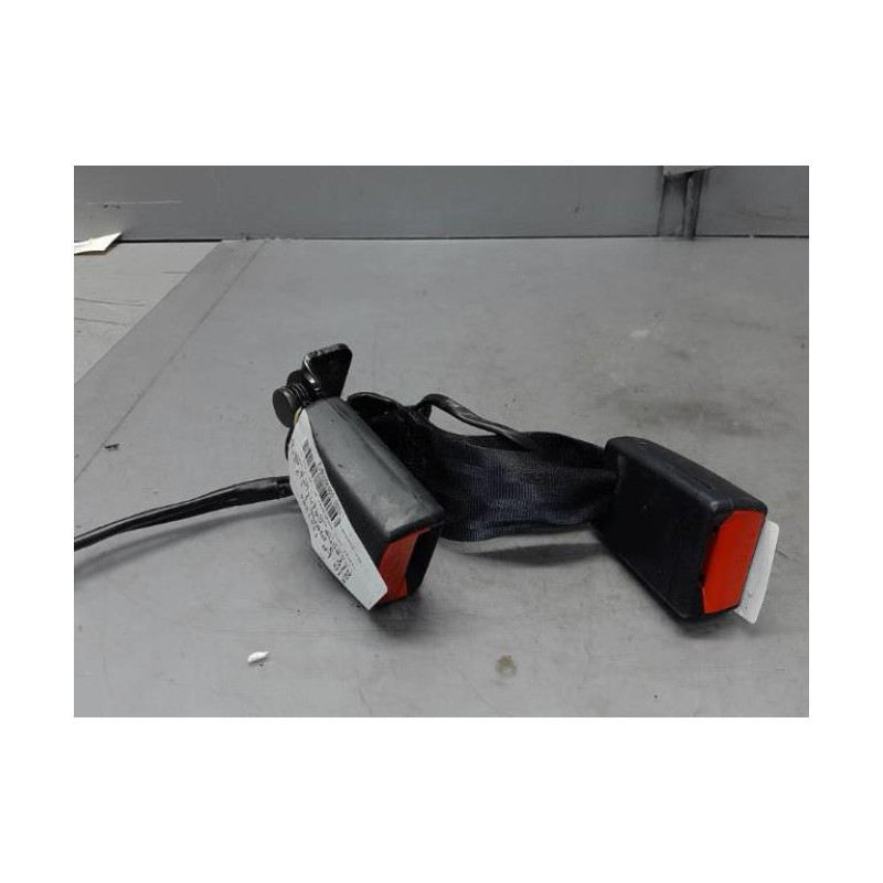 Attache ceinture arriere gauche KIA RIO 3