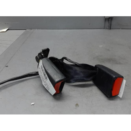 Attache ceinture arriere gauche KIA RIO 3 Photo n°1