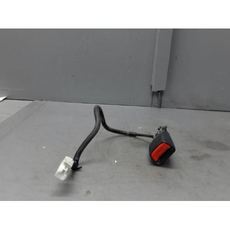 Attache ceinture avant gauche KIA RIO 3 Photo n°1