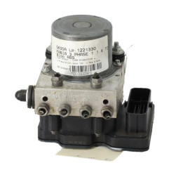 Bloc ABS (freins anti-blocage) SKODA FABIA 3 Photo n°4