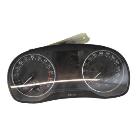 Compteur SKODA FABIA 3 Photo n°1